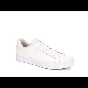 Nike Men’s Court Royale Sneaker NWT